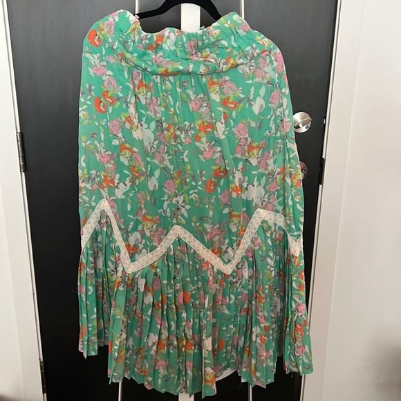 Like new Maeve from Anthropologie green strapless floral midi dress - small - Picture 2 of 3